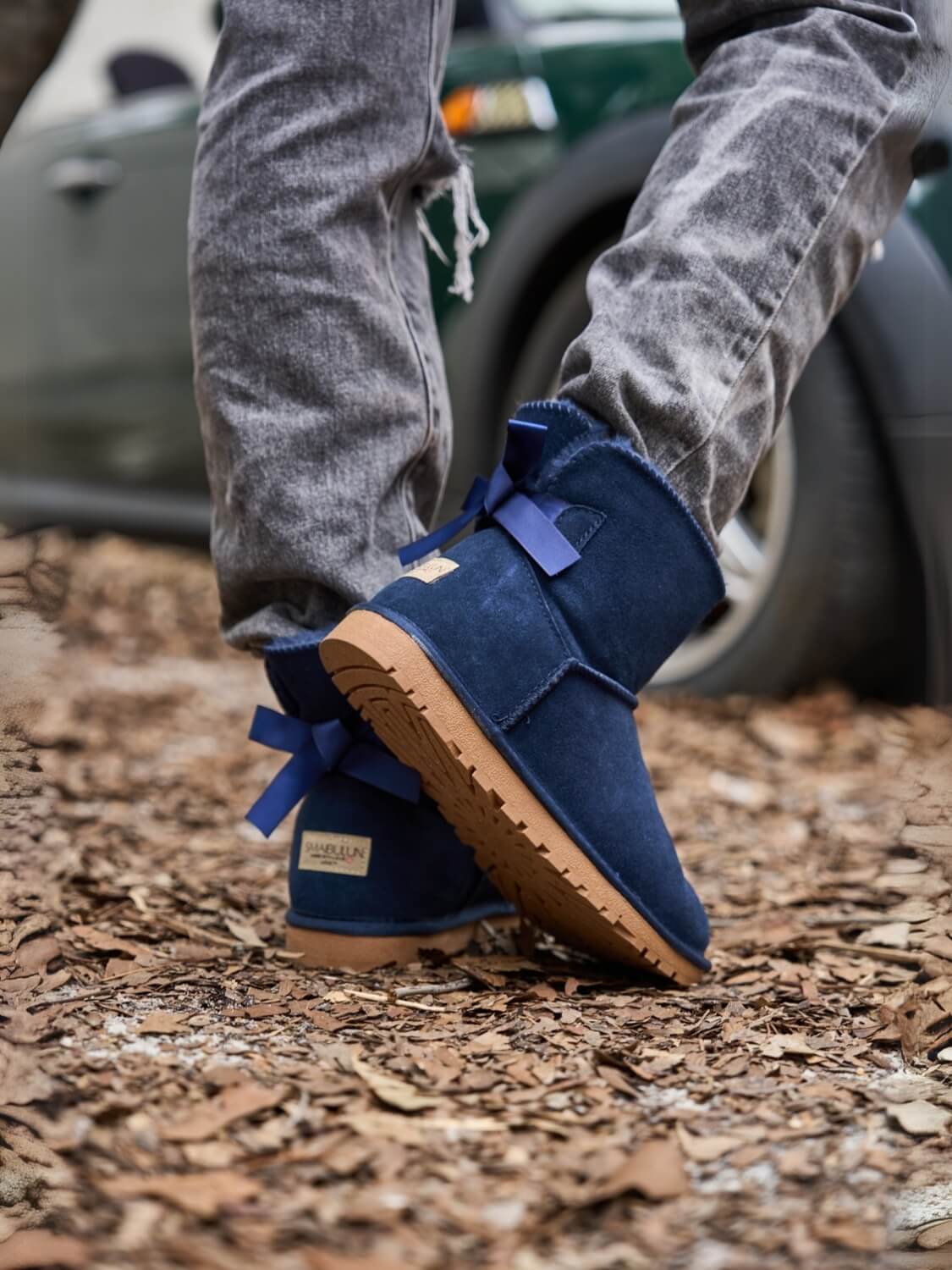 UGG Bailey Bow UGG Mini Boots - Navy